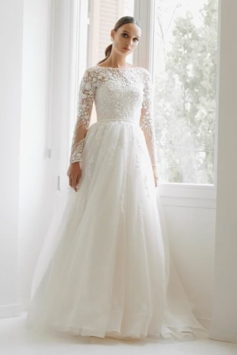 Bennett Long Sleeve Wedding Dress | Jewelclues