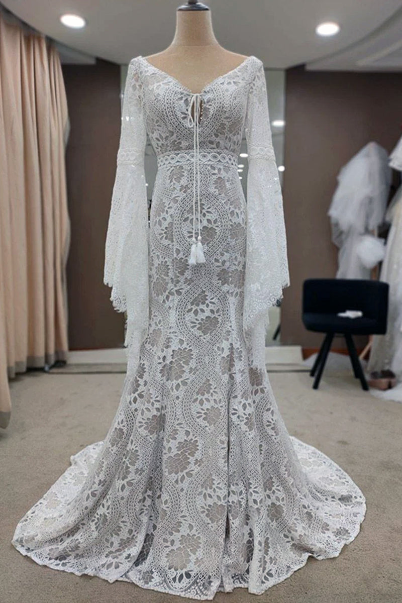Forever Romantic Bohemian Lace Wedding Dress | Jewelclues