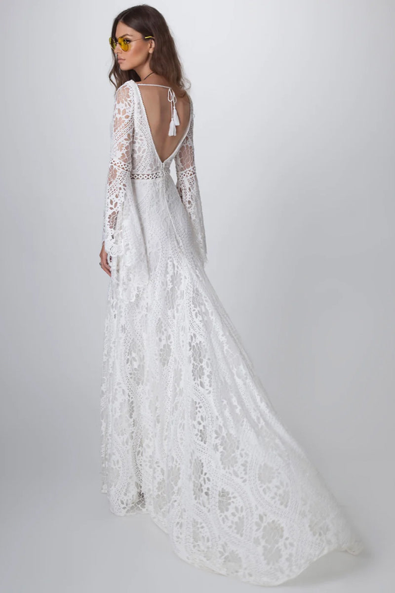 Forever Romantic Bohemian Lace Wedding Dress | Jewelclues