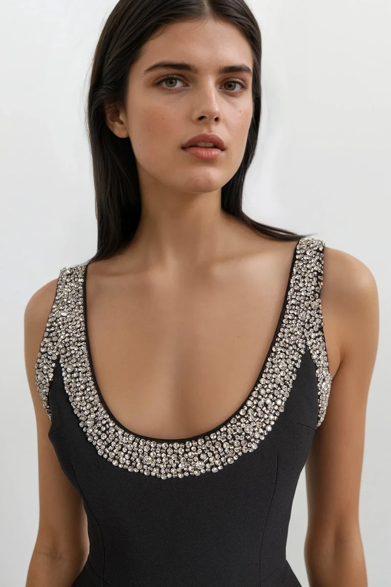 Isolde Crystal-Embellished Bodycon Gown | Jewelclues