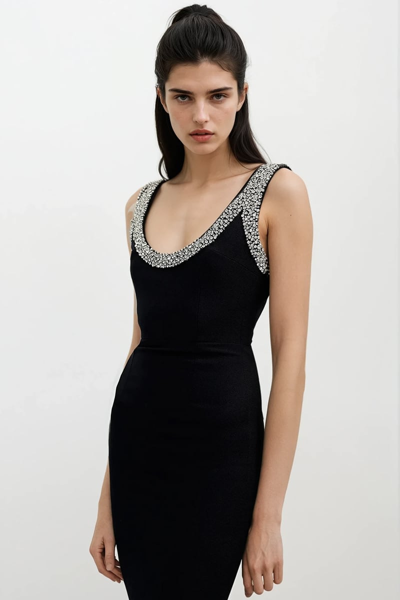 Isolde Crystal-Embellished Bodycon Gown | Jewelclues