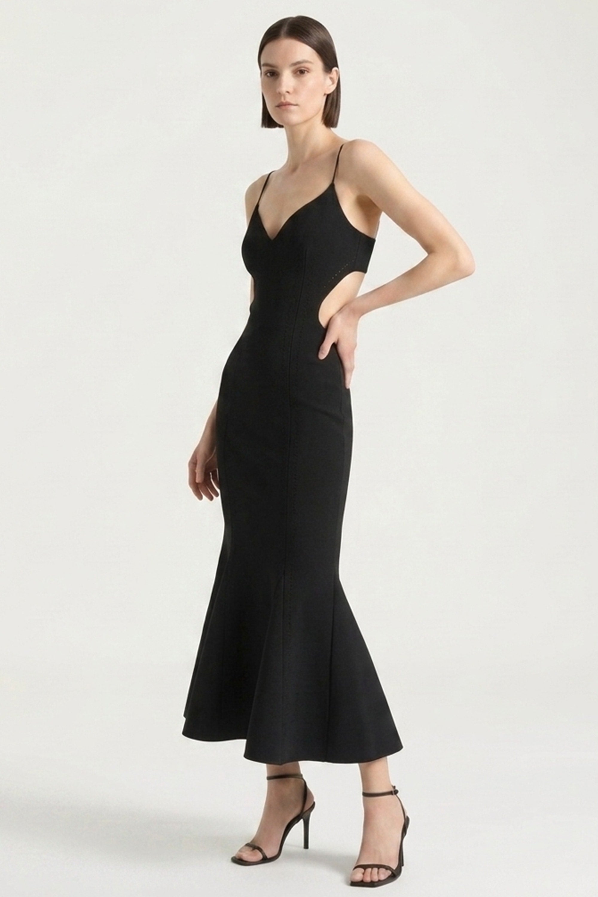 Noirelle Crepe Midi Dress | JewelClues