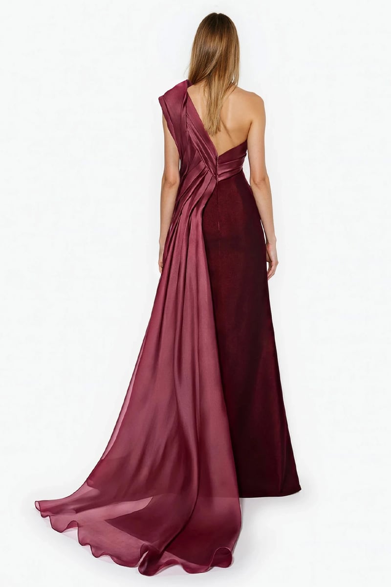Vesper One-Shoulder Velvet Gown | Jewelclues