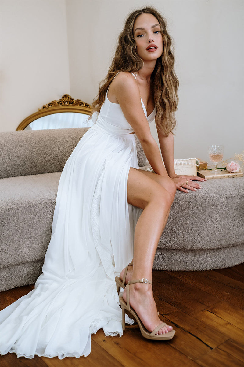 True Fantasy Bohemian Wedding Dress | JewelClues