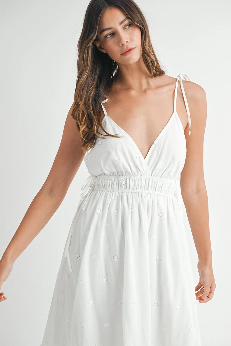 Aurora White Eyelet Maxi Dress | Jewelclues
