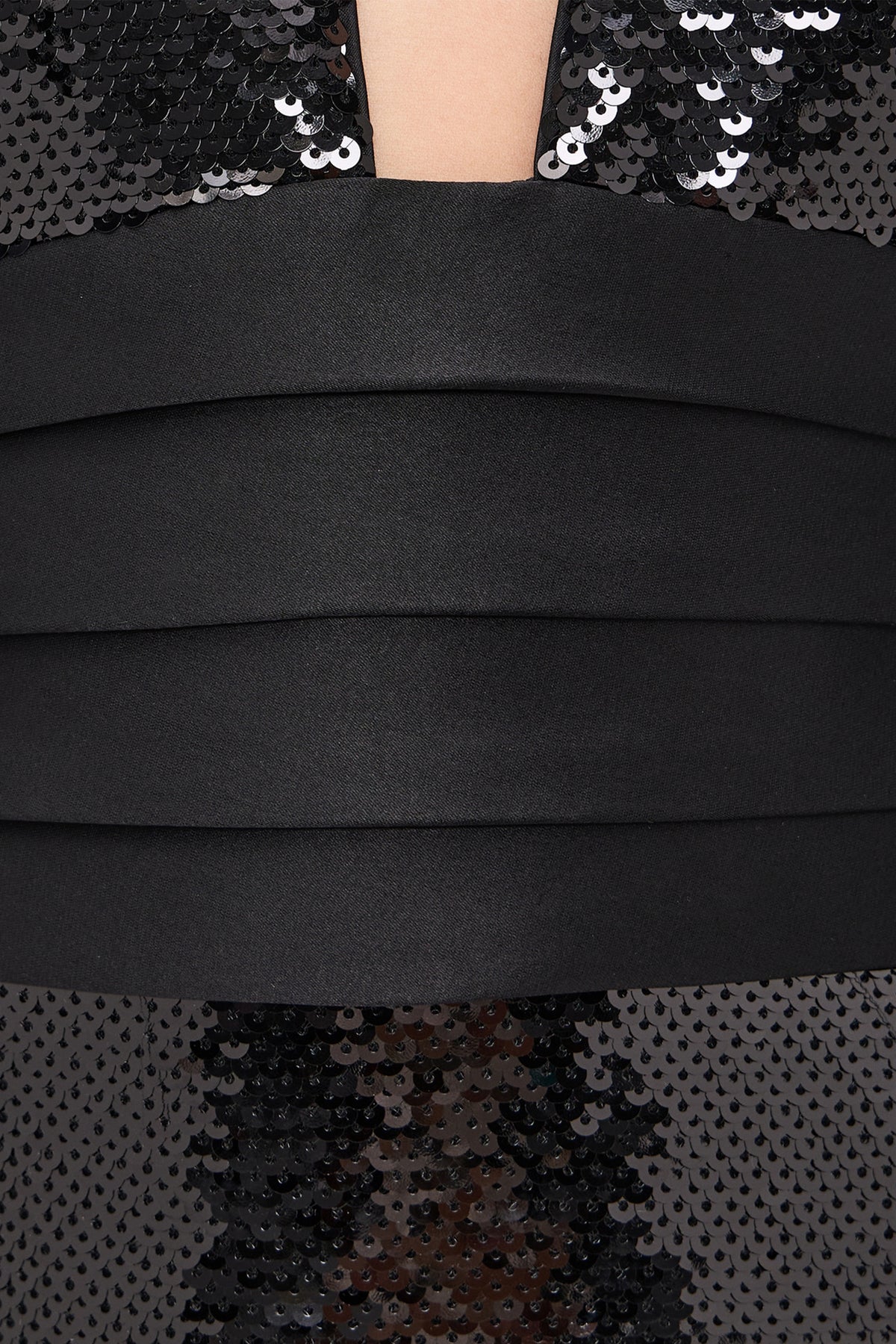 Lumiere Sequin Gown | JewelClues #color_black