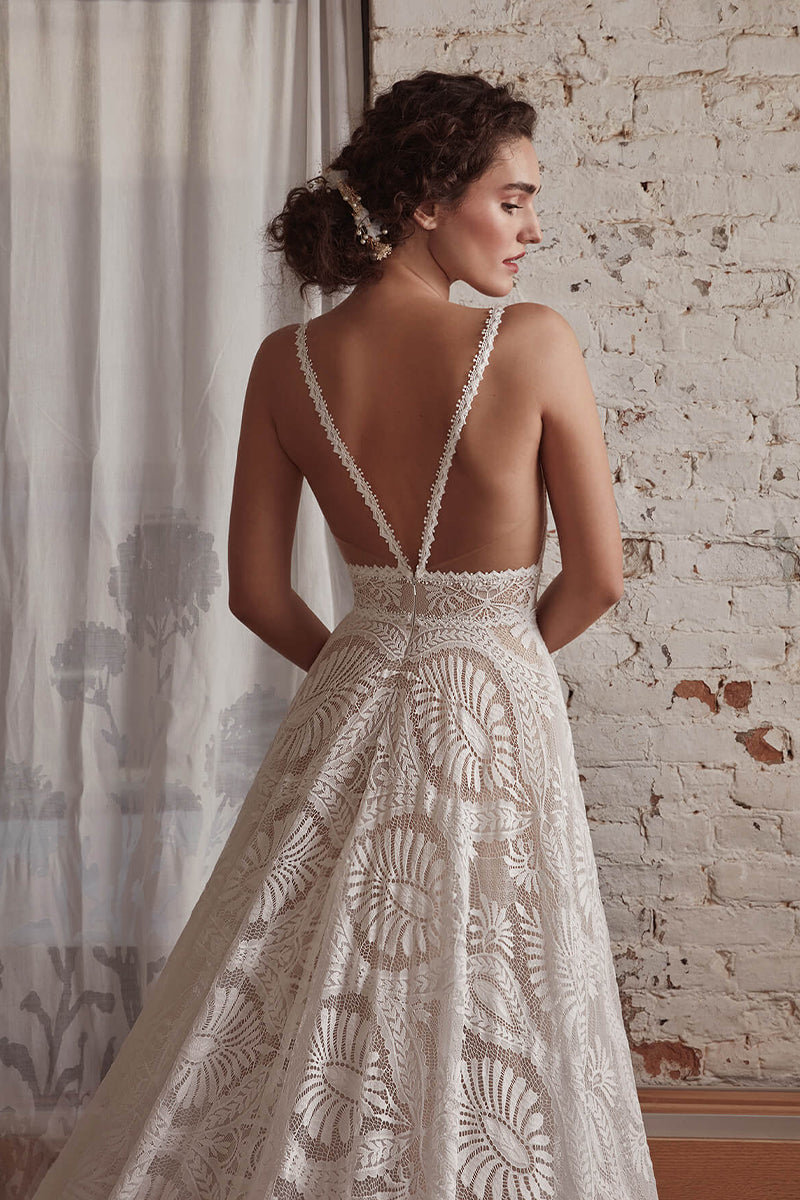 Mijas Ethereal Lace Wedding Dress | Jewelclues