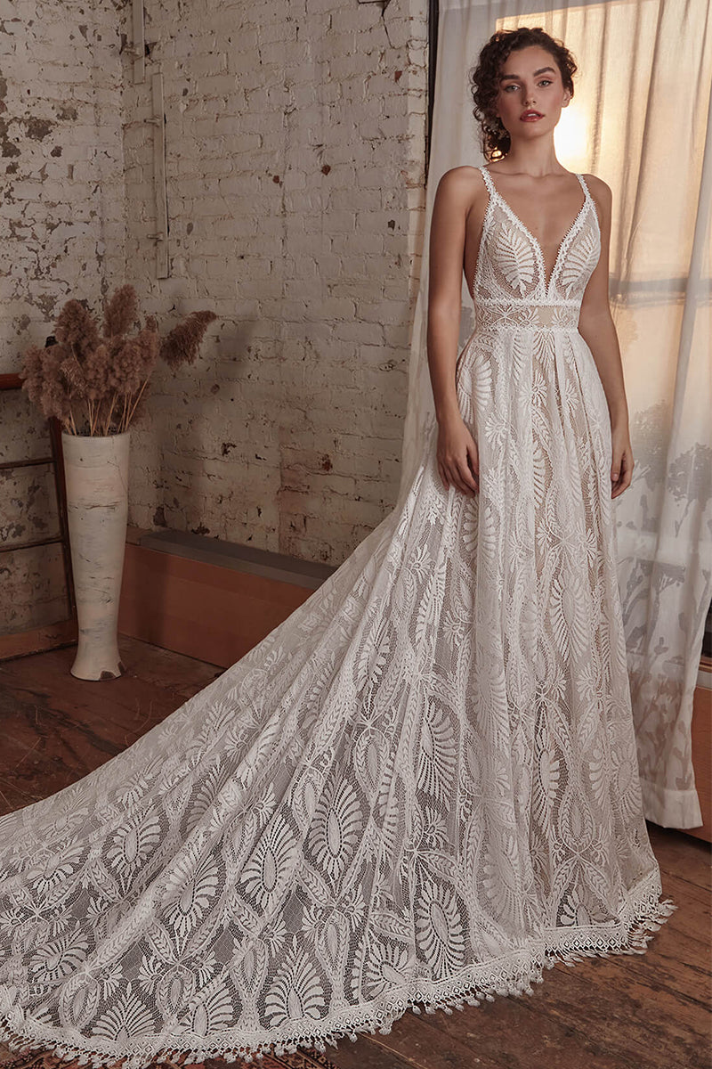 Mijas Ethereal Lace Wedding Dress | Jewelclues