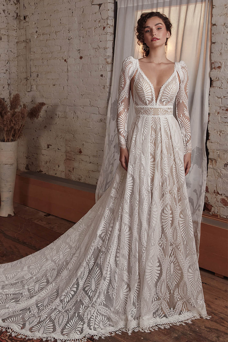 Mijas Ethereal Lace Wedding Dress | Jewelclues