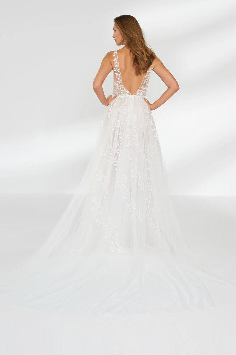 Olena Ethereal A-line Tulle Wedding Dress | Jewelclues