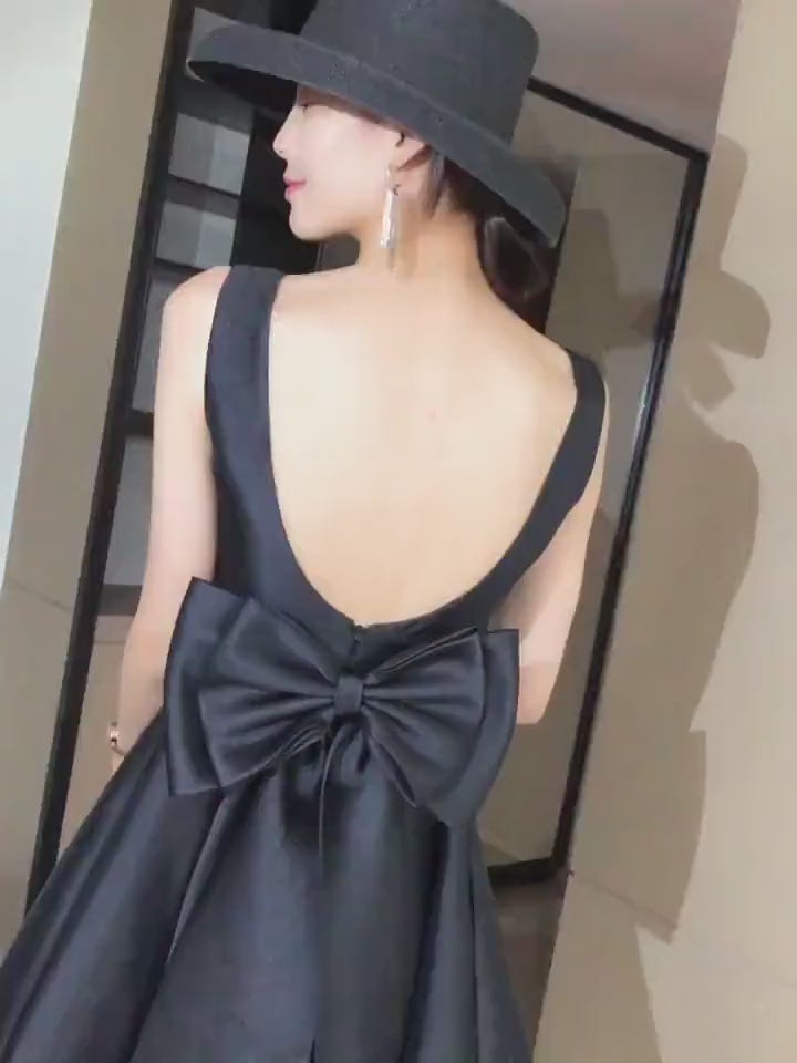 Reva Satin Backless Bow Midi Dress | Jewelclues