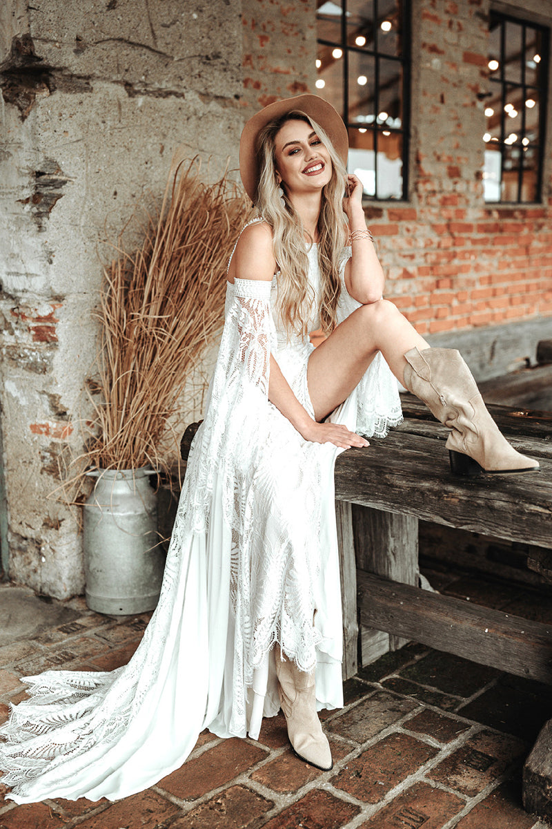 Sydney Bohemian Lace Wedding Dress | Jewelclues