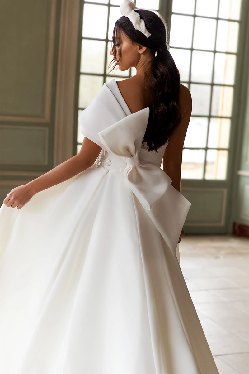 Divine sales bridal shop