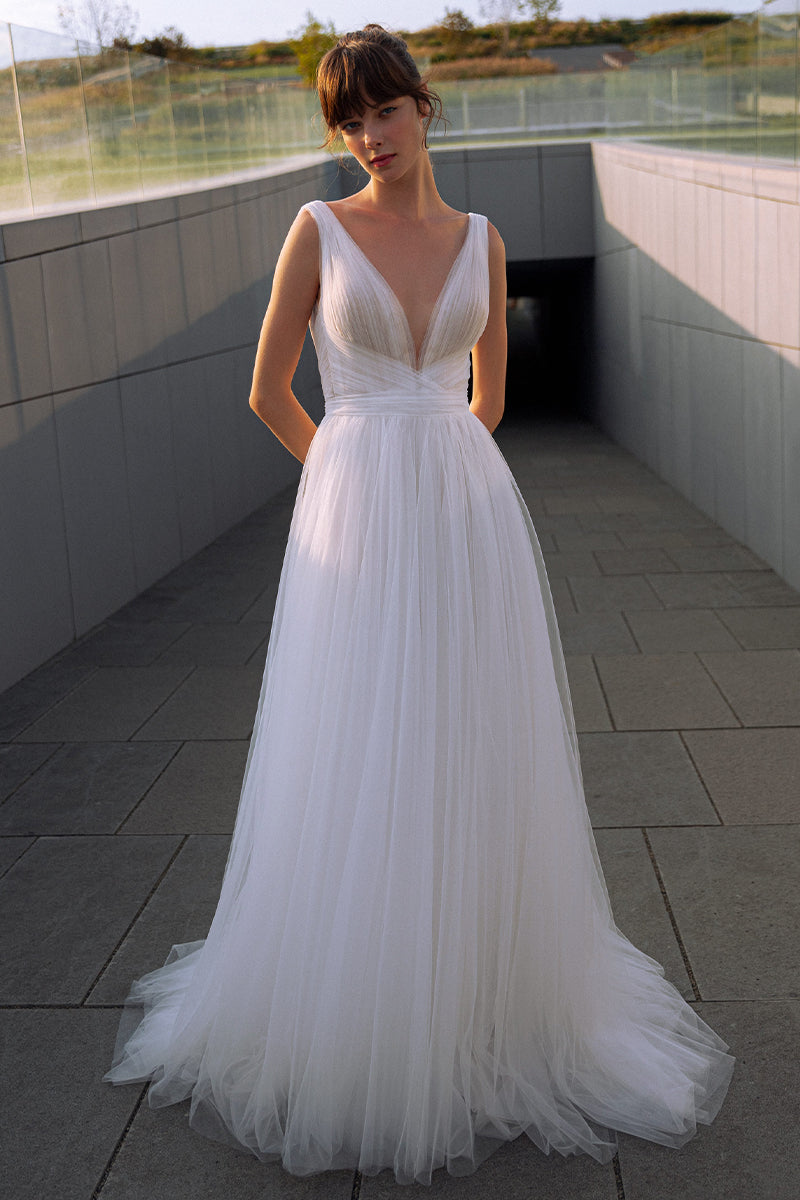 Elinor Tulle A-line Wedding Dress | Jewelclues | #color_white