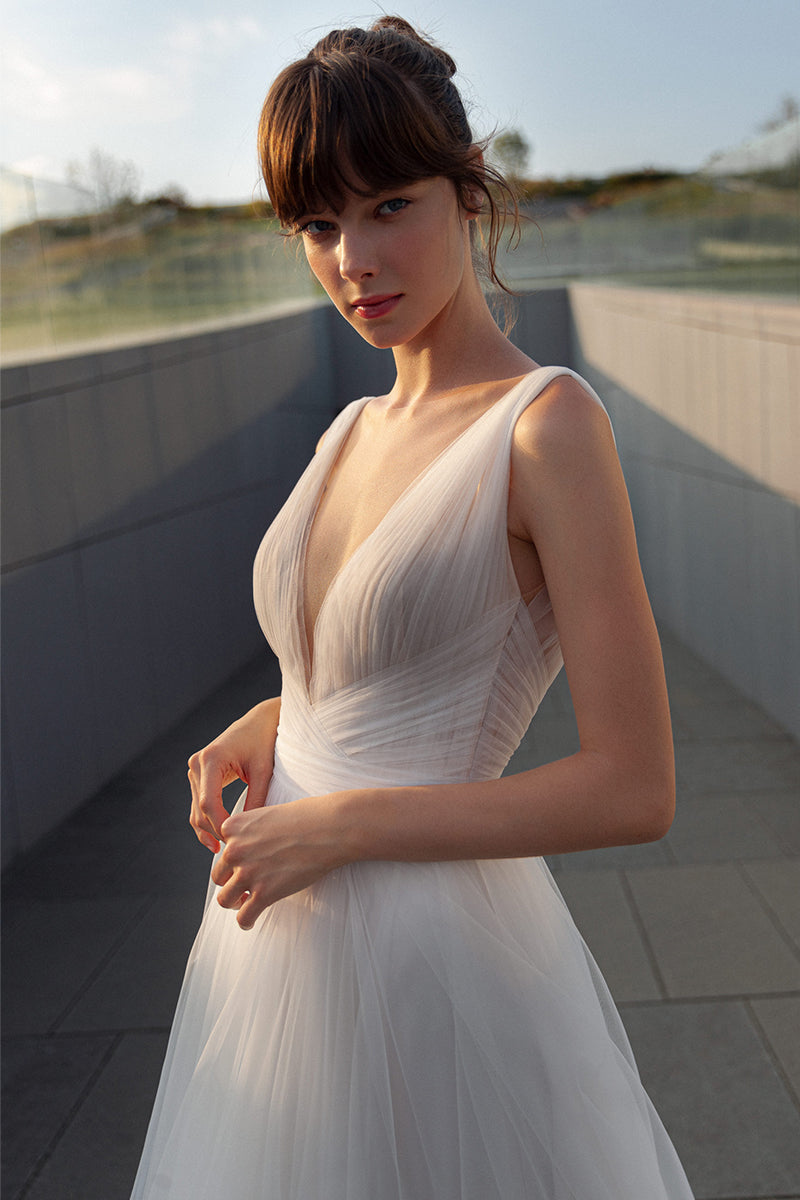 Elinor Tulle A-line Wedding Dress | Jewelclues | #color_ivory