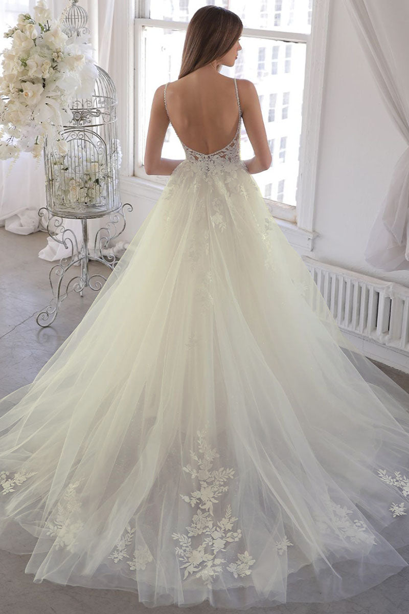Disney Fairytale Weddings Style: D360 Ariel | Serenity Brides