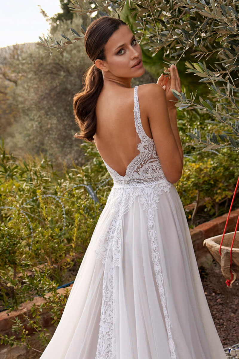 Whitney V-Neck Lace Applique Tulle A-Line Wedding Dress | Jewelclues